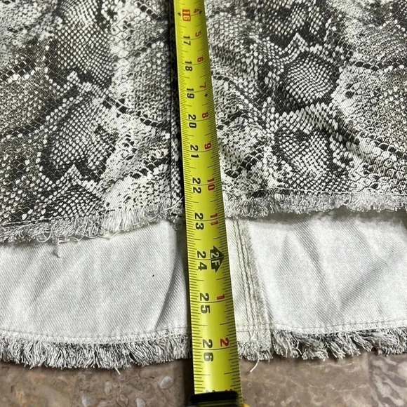 Animal print jacket,
Zara Jean jacket,snake print,raw hems, studded,rhin… - Picture 15 of 15